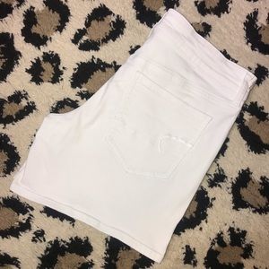 AE - White super stretch - midi shorts - Sz. 10